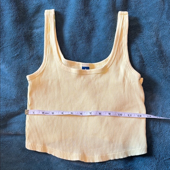 Old Navy Highlighter Yellow Crop Tank - Picture 3 of 5